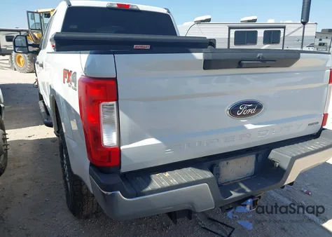 2019 Ford F-250 Xlt z USA, uszkodzony, nr VIN 1FT7W2B61KED15504